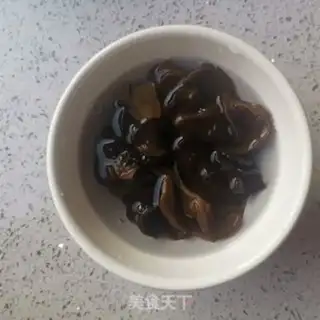Make Spruccus mushroom soup step 2