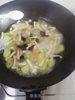Make Spruccus mushroom soup step 8