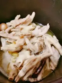 Make Lemon pepper pepper pasta, boneless chicken claws step 6