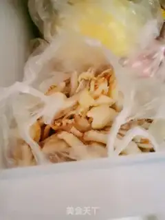 Make Lemon pepper pepper pasta, boneless chicken claws step 8