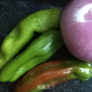 Make Onion pepper roast beef step 0