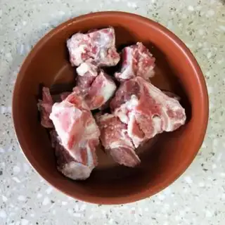 Make Tea, mushroom, pigbone soup step 0