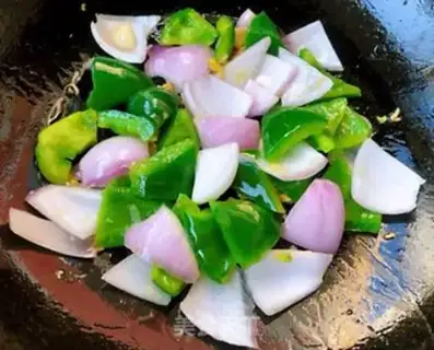 Make Pepper onions for pork step 7