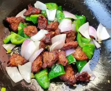 Make Pepper onions for pork step 8