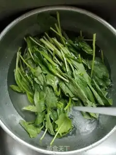 Make Sugary spinach step 0