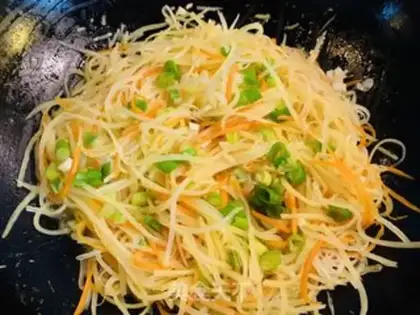 Make Pyramid and pepper potatoes step 3