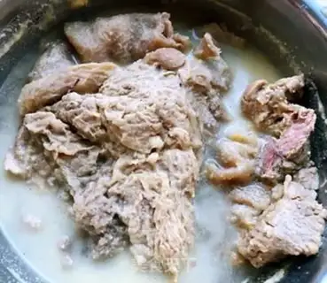 Make Cow-weed potato carrot noodles step 1