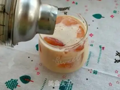 Make The pearls, the tea, the strawberries step 11