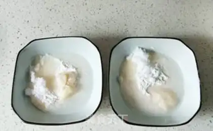 Make Double-coloured souffle step 2