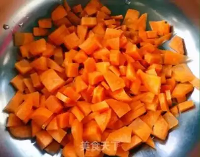 Make Cow-weed potato carrot noodles step 4