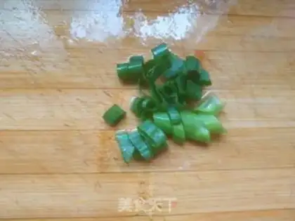 Make Garlic doll food step 1