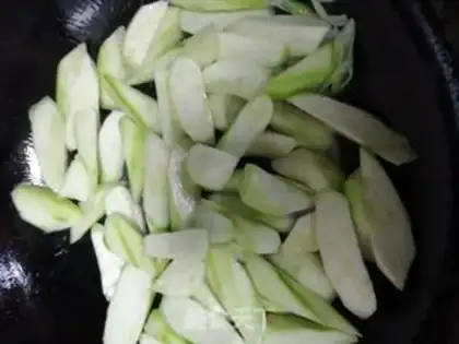 Make Smelt fried eggs step 3
