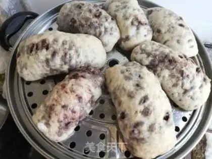 Make All-shell red bean rolls step 13