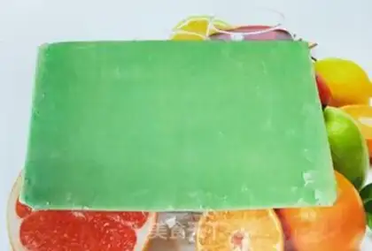Make Double-coloured souffle step 20