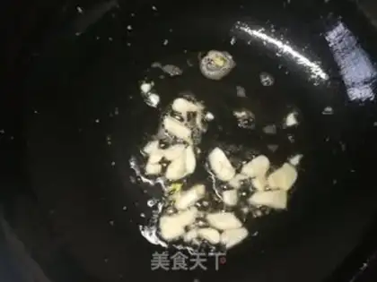Make Fried eggs step 4
