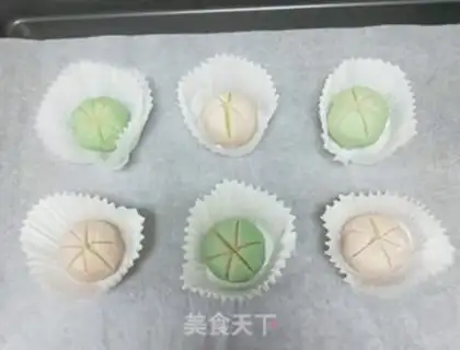 Make Double-coloured souffle step 30