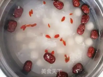 Make A red-tree saloon step 16
