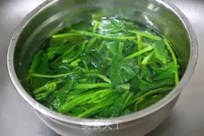Make A spinach fan step 12