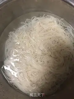 Make Onion noodles step 8