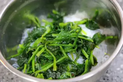 Make A spinach fan step 14