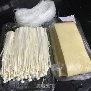 Make A fan of golden mushrooms and soybeans step 0