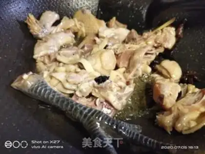 Make Potato mushroom chicken step 2