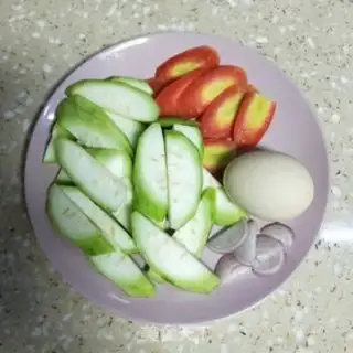 Make Egg melon noodles step 1