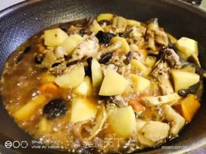 Make Potato mushroom chicken step 6