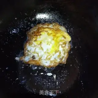 Make Egg melon noodles step 4