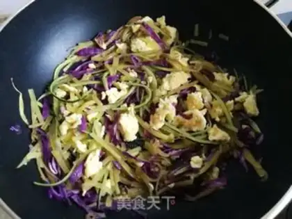 Make Scrambled eggs step 4