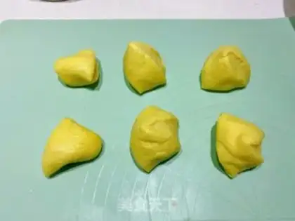 Make Milky coconut bread step 7