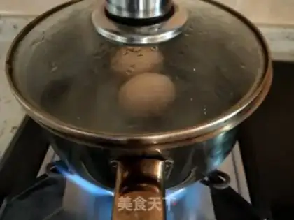 Make White boiled eggs step 2