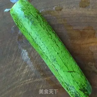 Make A fan of silk melons step 1