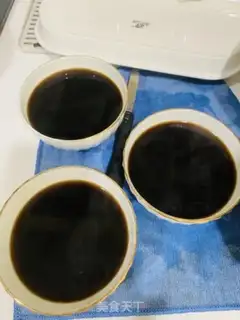 Make Red sugar ice soup step 1