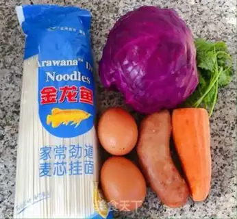 Make ♪ ♪ The blue sausages and the eggnog noodles ♪ step 0