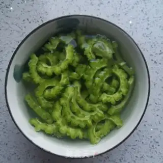 Make A cold, bitter melon step 2