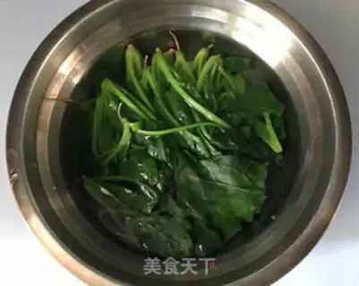 Make Spicy spinach step 3