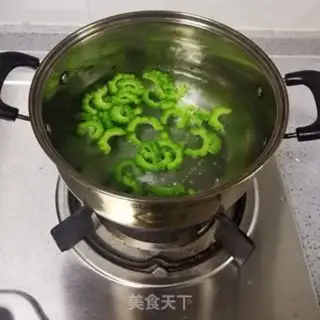 Make A cold, bitter melon step 5