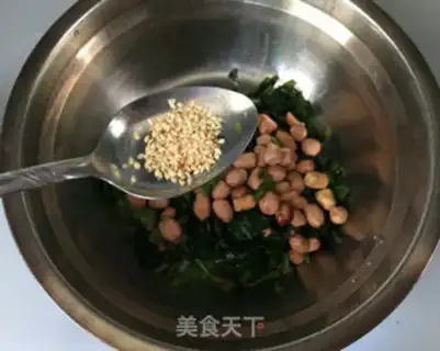 Make Spicy spinach step 7