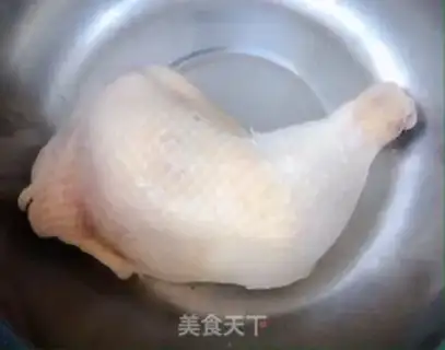 Make Spicy chicken silk noodles step 2
