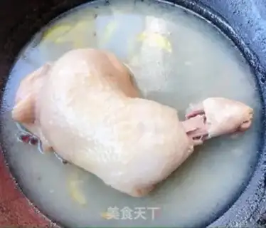 Make Spicy chicken silk noodles step 4