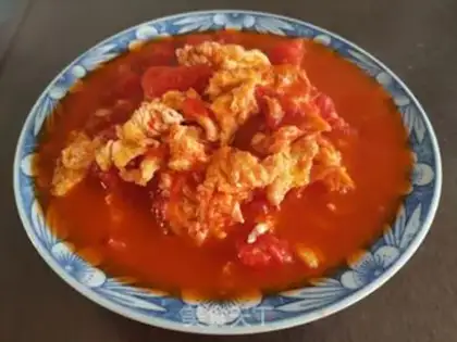 Make Tomato fried eggs step 6