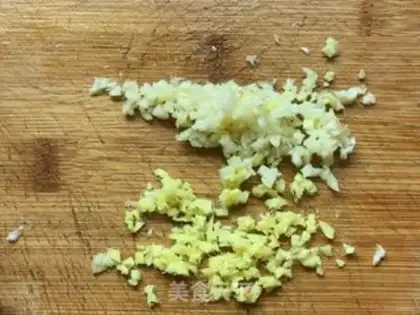 Make Roasted pork fan bones step 0