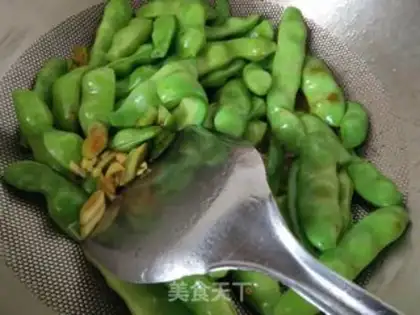 Make Pumpkin bean-fruit step 3