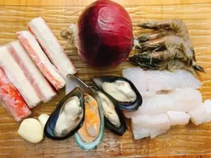 Make A seafood pan step 0