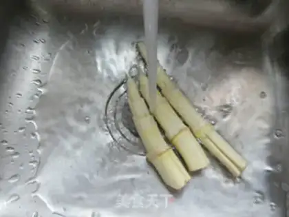 Make Shroom-dried whips step 1