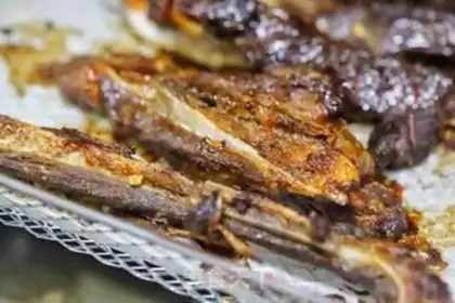 Make Roasted pork fan bones step 5