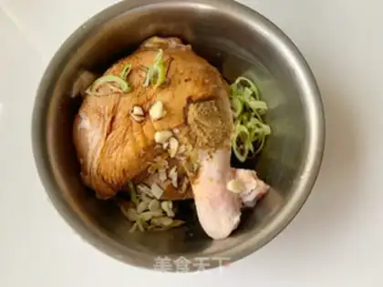 Make Roasted chicken leg with a piece of meat step 0