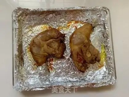 Make Roasted chicken leg with a piece of meat step 4