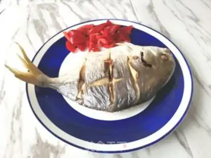 Make Pyramid oil for the fish step 4